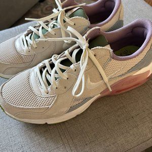 Multicolor Nike Air MAX